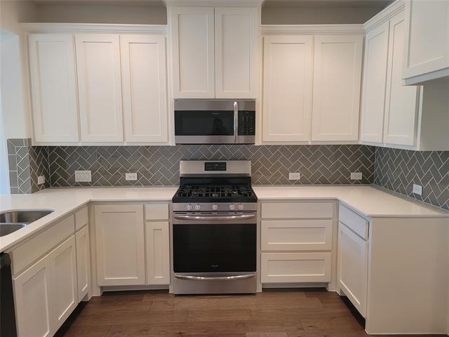 Building Photo - 2504 Jameson Ln