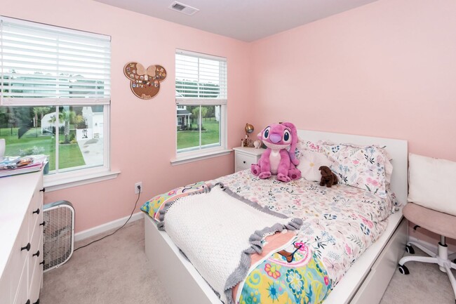 Building Photo - 6976 Pumpkinseed Dr