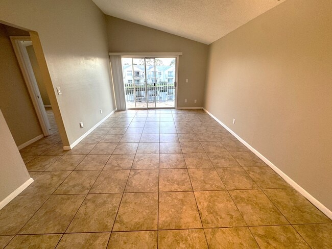 Building Photo - 2544 Woodgate Blvd