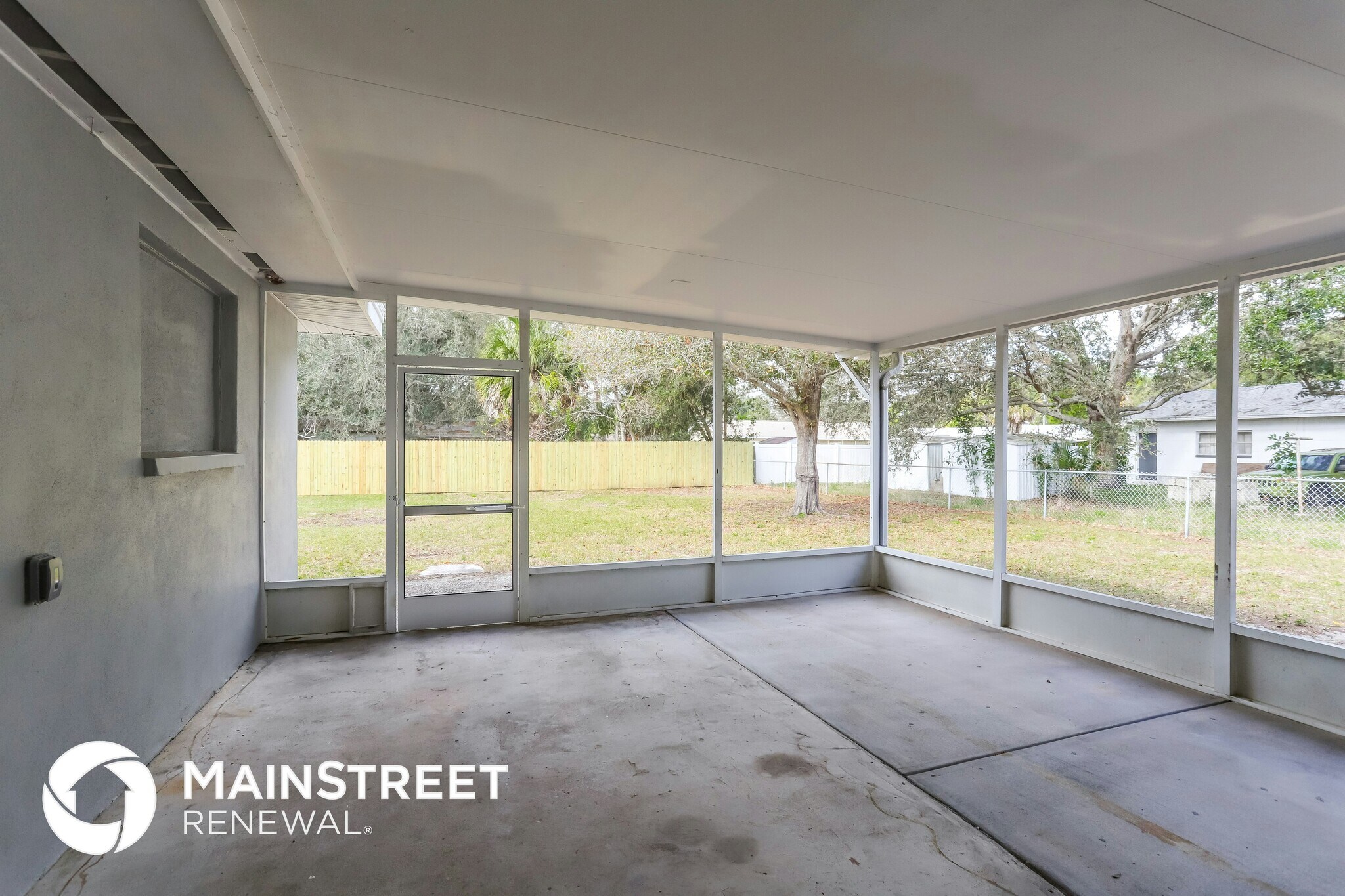 Building Photo - 1960 Cecil St