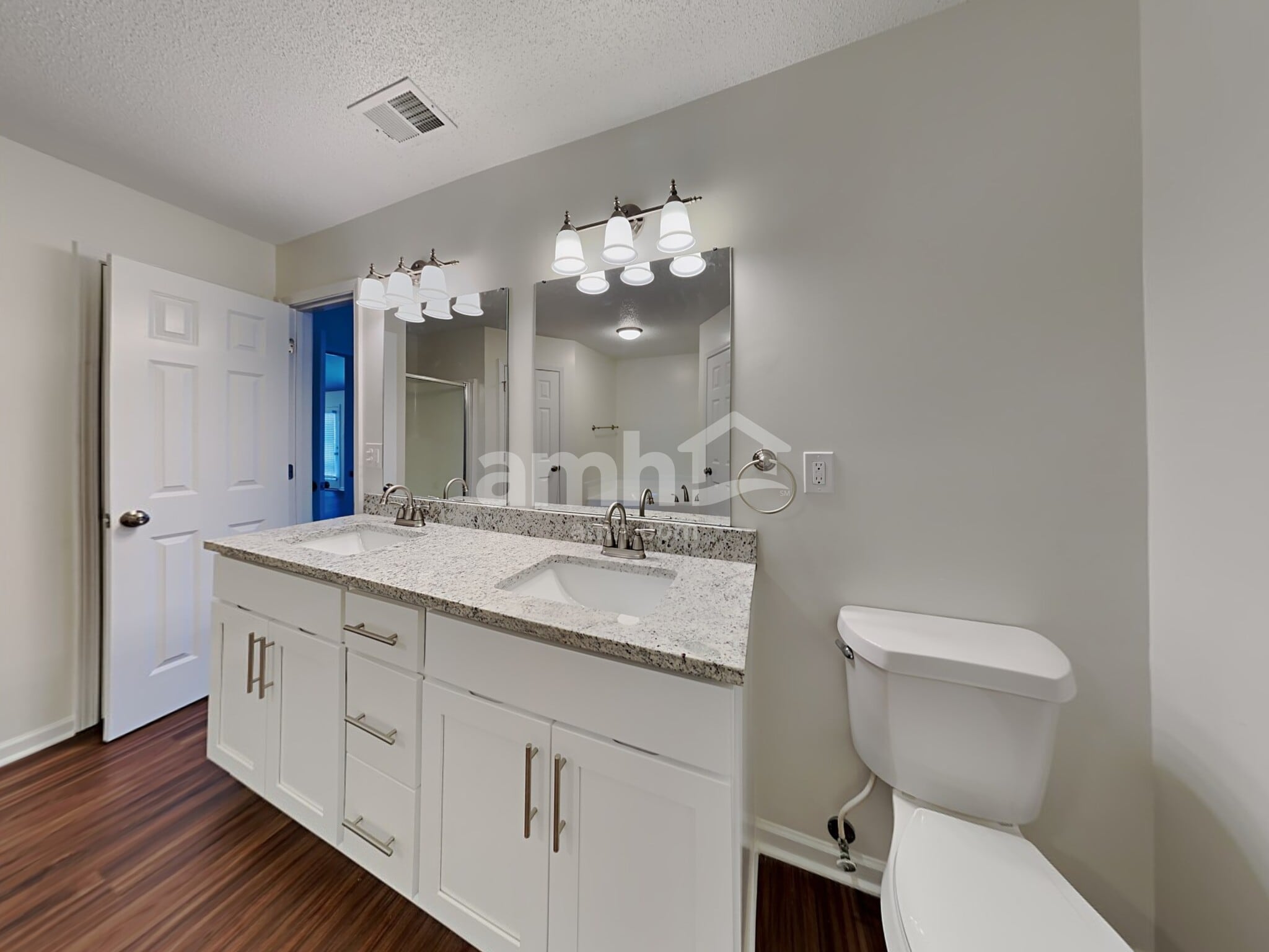 Building Photo - 2605 Hunters Pointe Dr