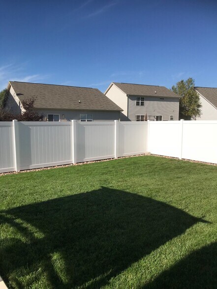 Building Photo - 16936 Brigg Ct