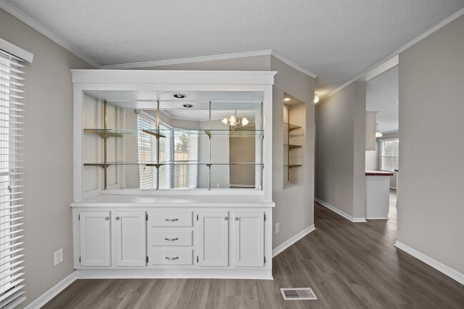 Building Photo - Charming 4-Bedroom Home on Spacious 2.64-Acre Lot in Graham, NC