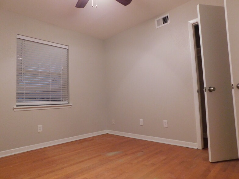 Building Photo - 2500 Morningside Dr