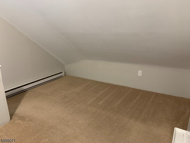 Building Photo - 15 Washburn Pl