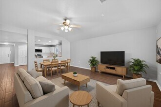 Building Photo - 4038 Mt Everest Way