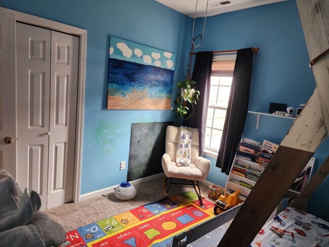 Building Photo - ~~~ LORDS CREEK ~~~