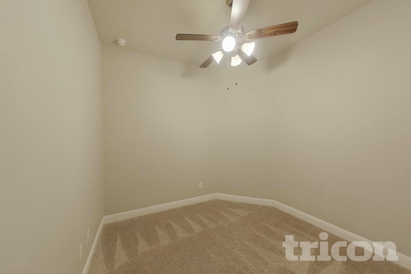 Building Photo - 536 Longhorn Ln