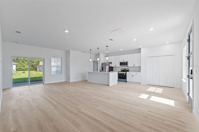 Building Photo - 3479 SW 137th Loop