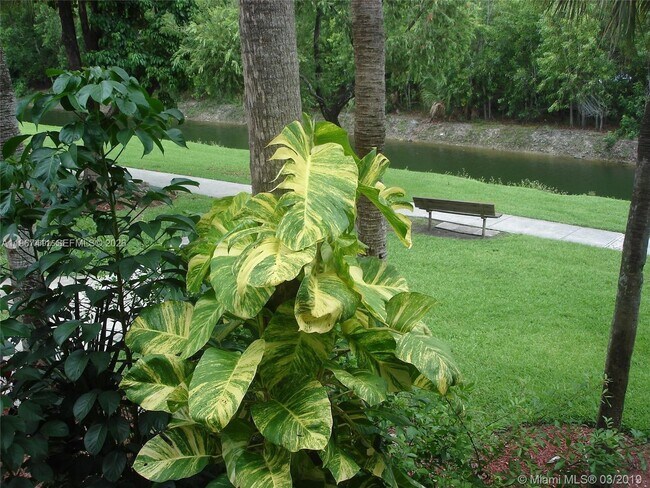 Building Photo - 10875 SW 112th Ave