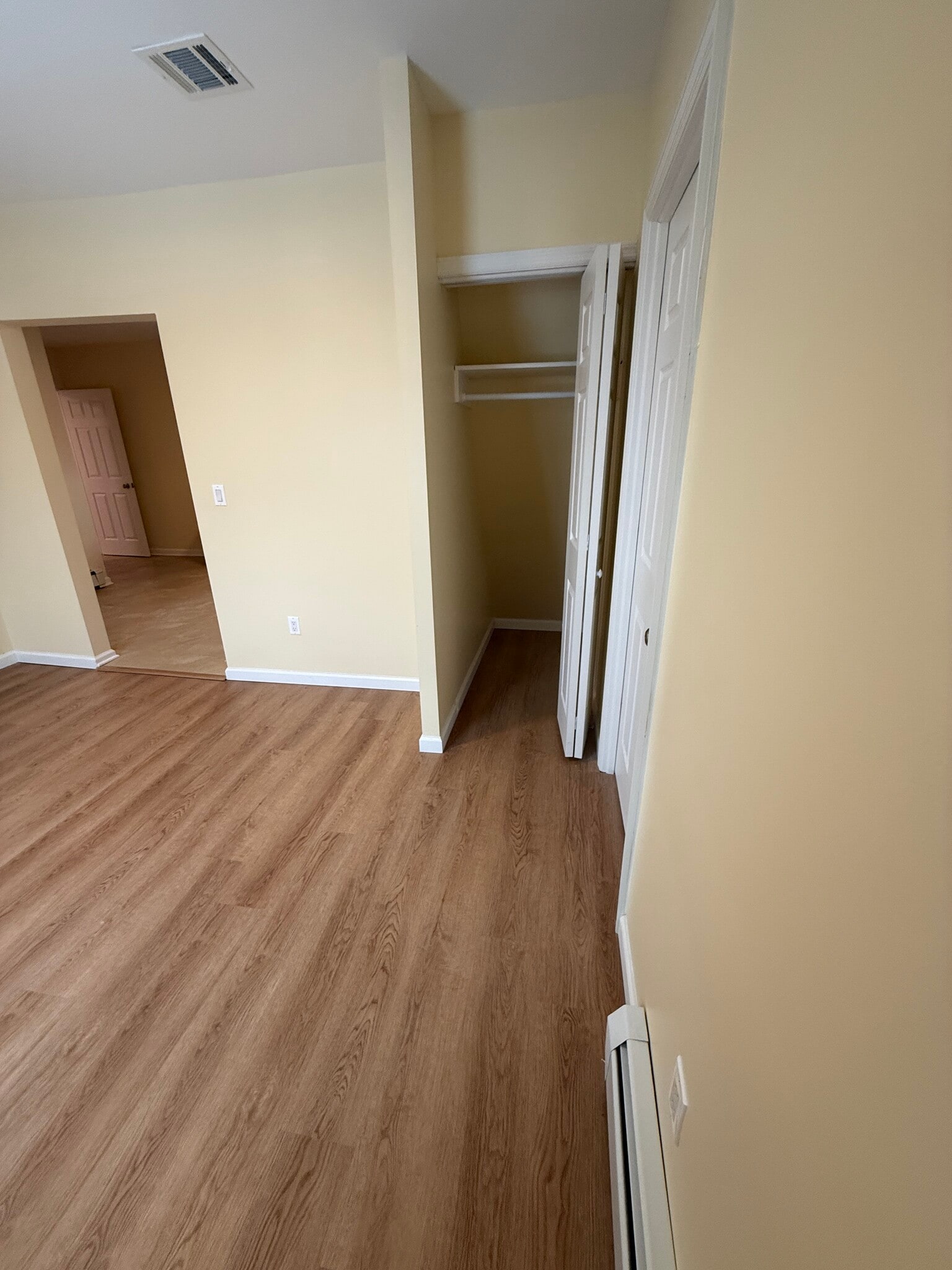 Building Photo - 7 Cortland St