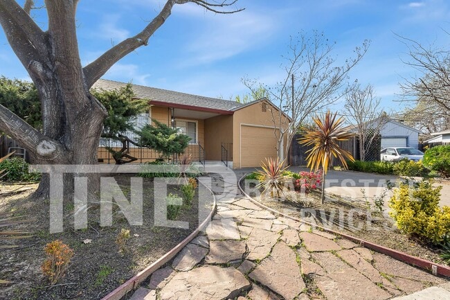 Building Photo - 2416 60th St