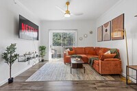 Building Photo - 2929 Kings Rd