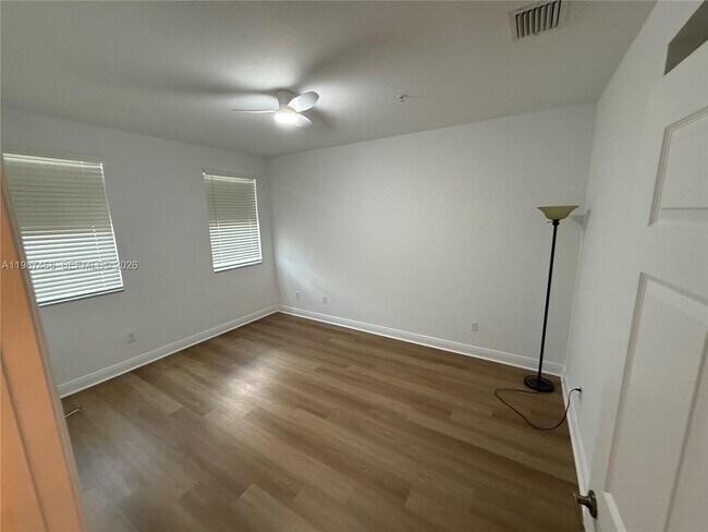 Building Photo - 1045 SW 147th Ave