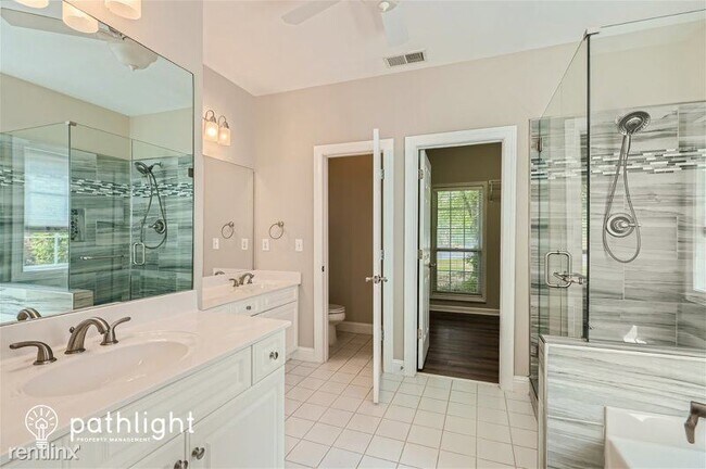 Building Photo - 1201 Eldon Pointe Northwest UNIT