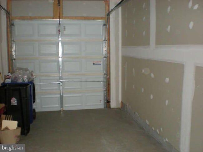 Building Photo - 3630 Spring Hollow Ln