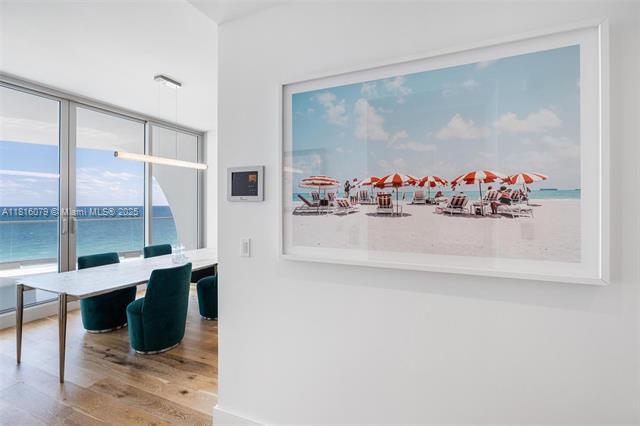 Building Photo - 16901 Collins Ave