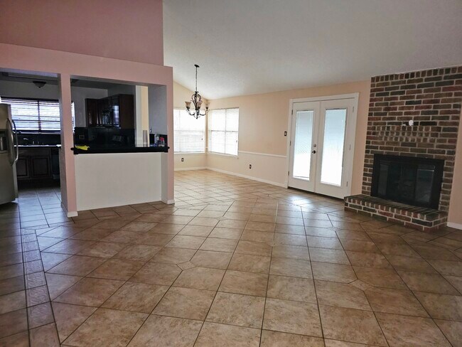 Building Photo - 12110 Hedgedown Dr