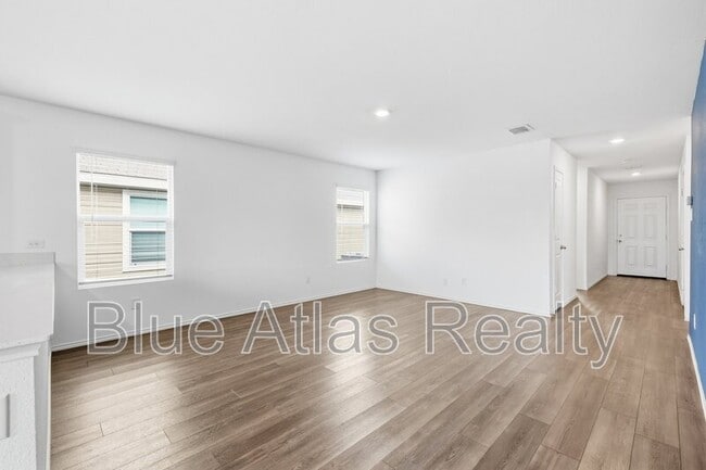 Building Photo - 510 Olmstead Dr