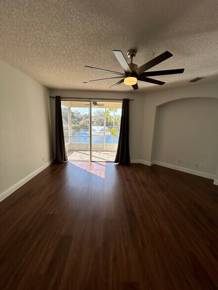 Building Photo - 3556 Mount Carmel Ln