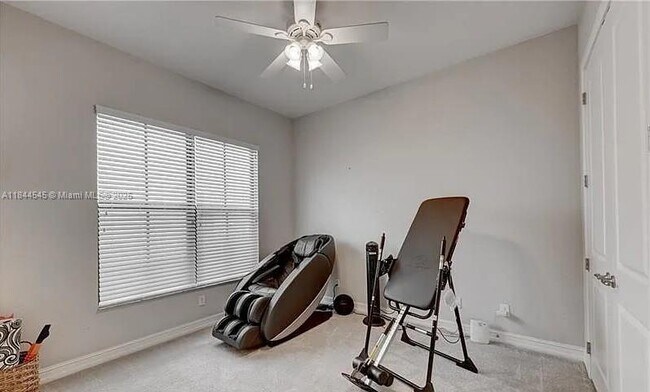Building Photo - 8855 Watercrest Cir W