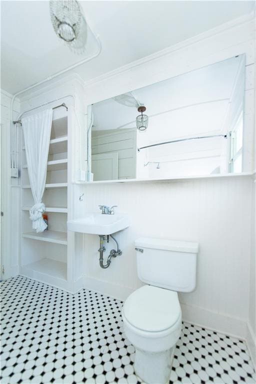 Building Photo - 906 E 53rd St