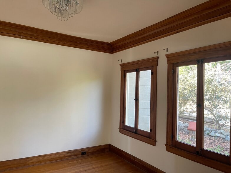 Bedroom 1 - 147 N Baldwin Ave