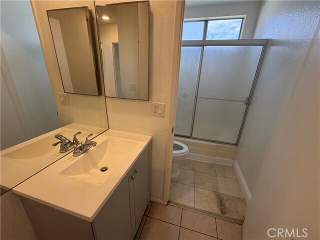 Building Photo - 240 W Verdugo Ave