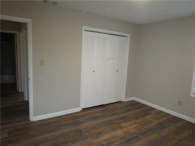 Building Photo - 4441 Township Dr