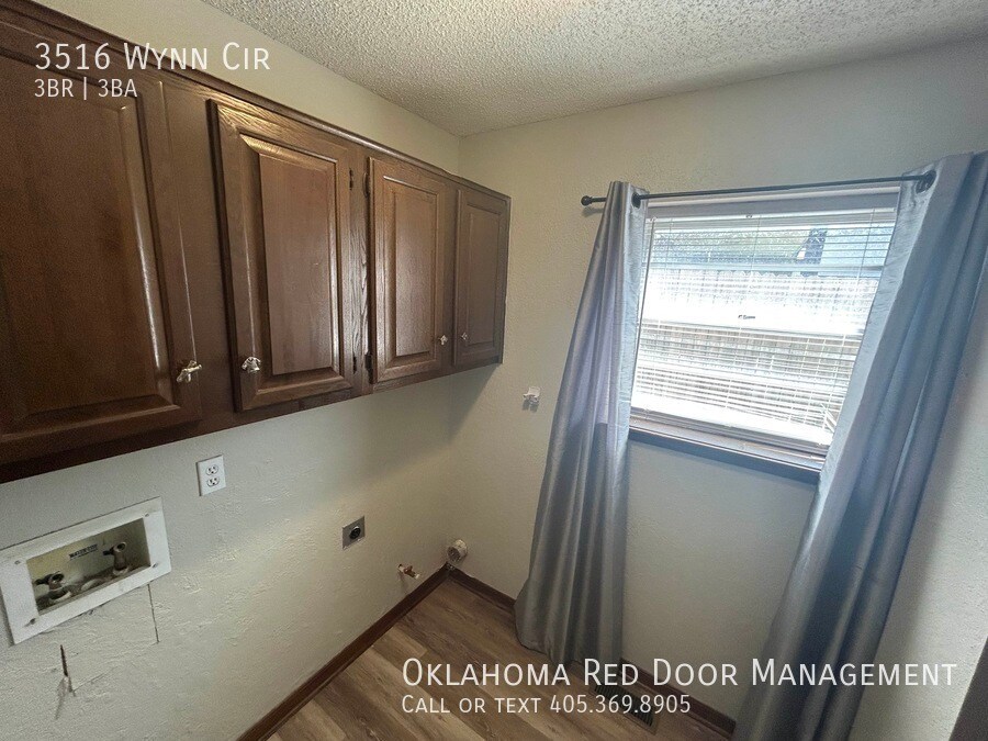 Building Photo - 3516 Wynn Cir
