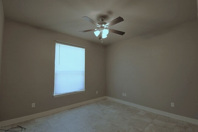 Building Photo - 15542 County Rd 178