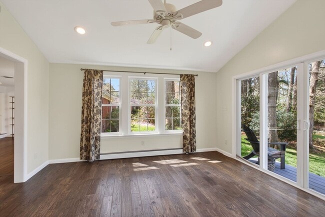 Building Photo - 513 Chesopeian Trail