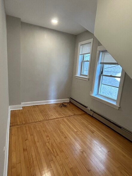 Building Photo - 2749 N Ashland Ave