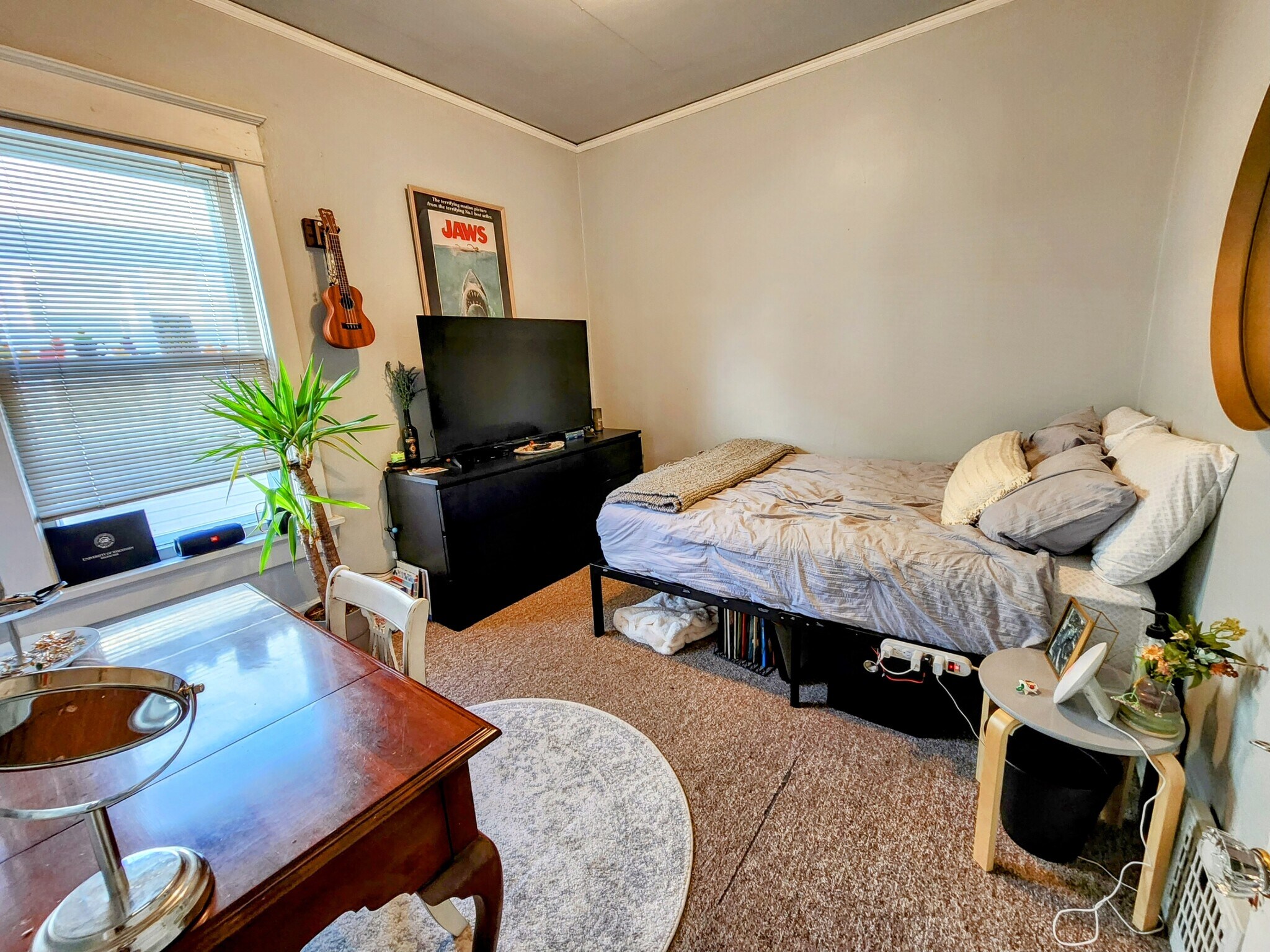 Building Photo - 3022 N Frederick Ave