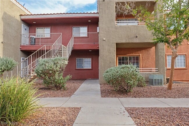 Building Photo - 4730 E Craig Rd