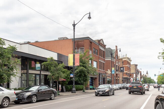 Building Photo - 957 W Armitage Ave