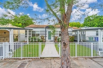 Building Photo - 342 NW 46th St