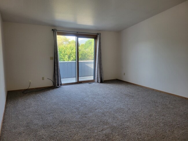 Building Photo - 115 Tyler Way