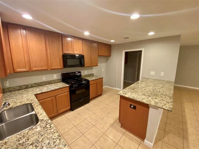 Building Photo - 16013 Sweetwater Fields Ln