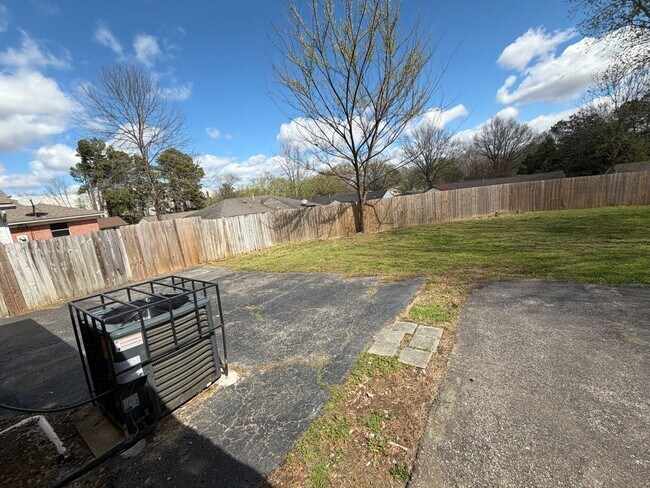 Building Photo - Welcome to your new home in Southaven, MS! HALF OFF FIRST MONTH RENT!!