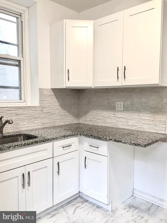 Building Photo - 125 N Ruby St