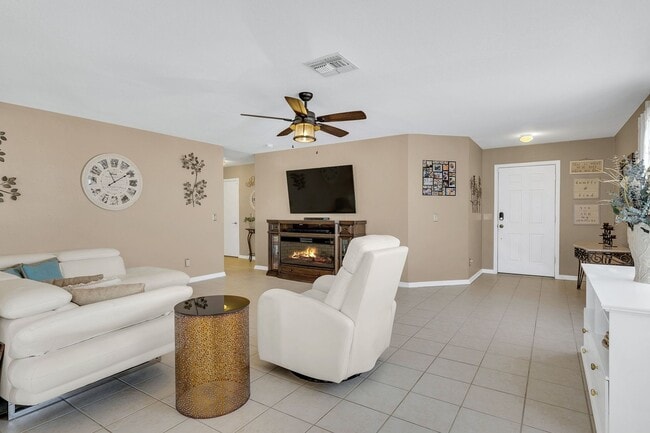Building Photo - Private Pool Oasis  in southwest Tucson's coveted Star Valley!