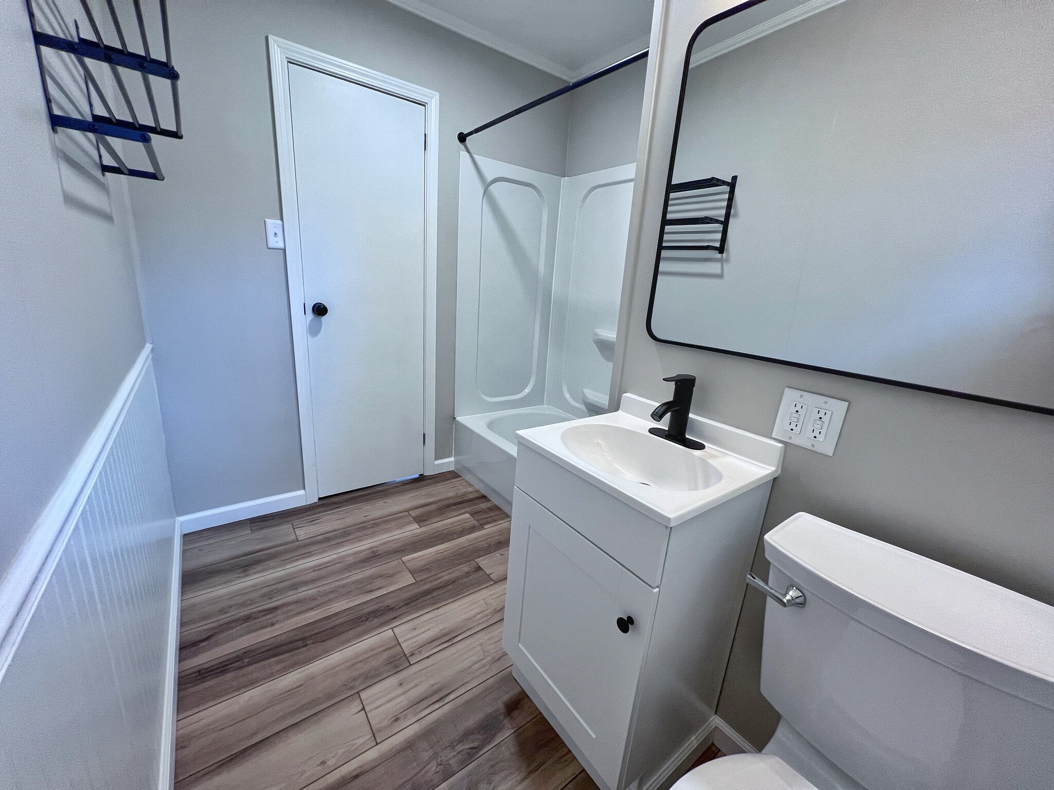 Building Photo - 2926 W Breese Rd