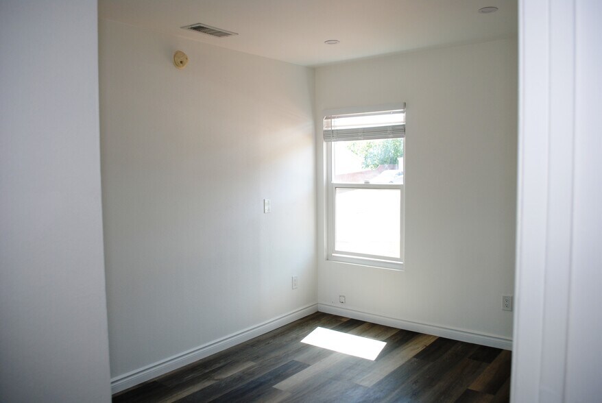 Bedroom - 5475 Mantua Ct