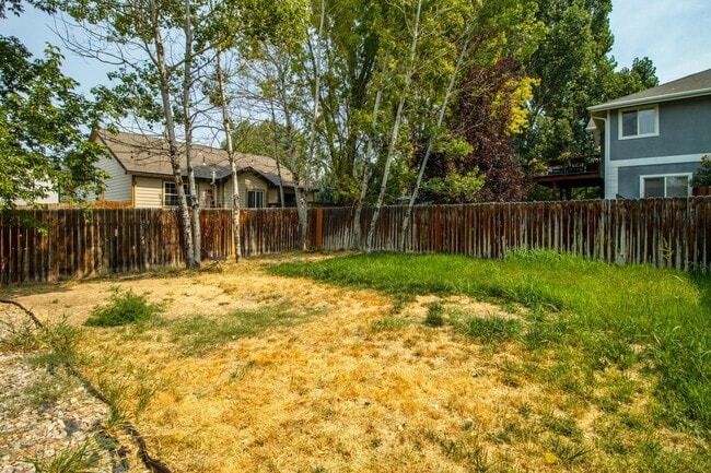 Building Photo - Single Family Home in Silt for Rent