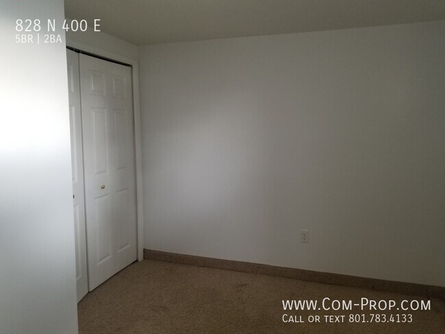 Building Photo - 828 400 E