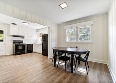 Building Photo - 9 Hawthorne Ln