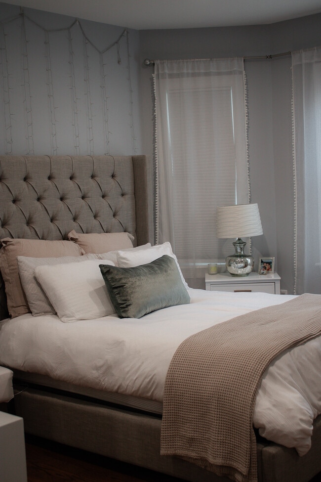 Bedroom - 160 Minot St