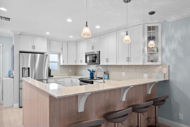 Building Photo - 3851 N Ocean Blvd