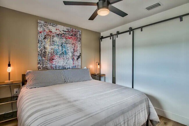 Building Photo - 50% off first months rent.  Gulf front com...